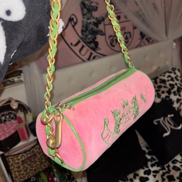 Juicy Couture vintage barrel bag - Picture 3 of 9